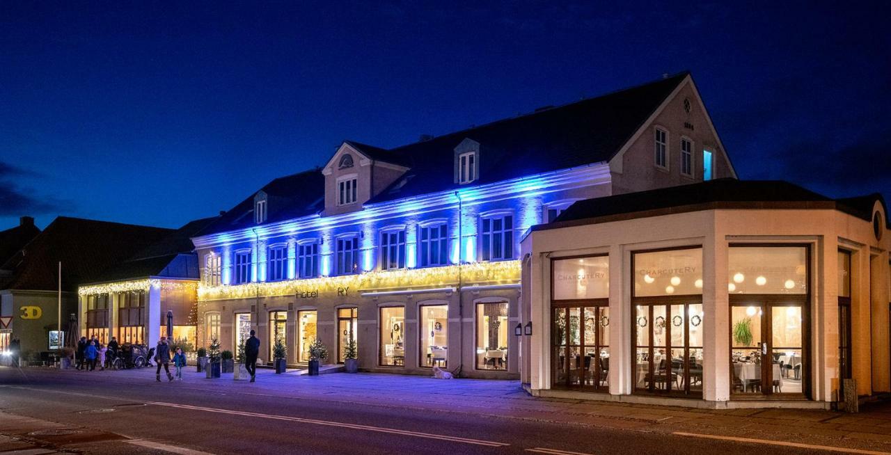 Hotel Ry Ry Buitenkant foto